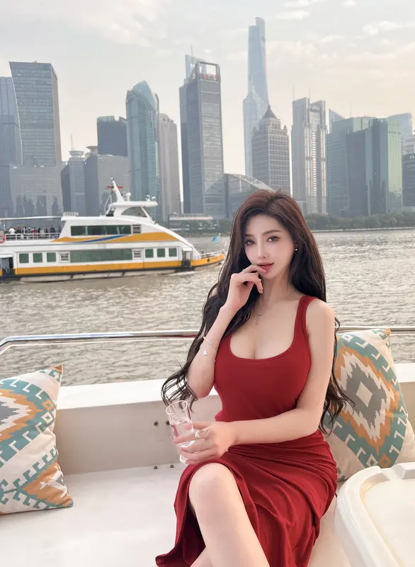 011.周妍希 – 海滩风光 12